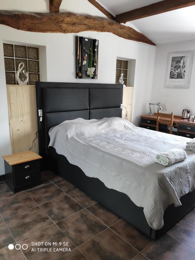 Les Gites De Brives ภายนอก รูปภาพ