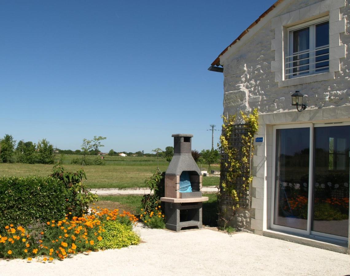 Les Gites De Brives ภายนอก รูปภาพ