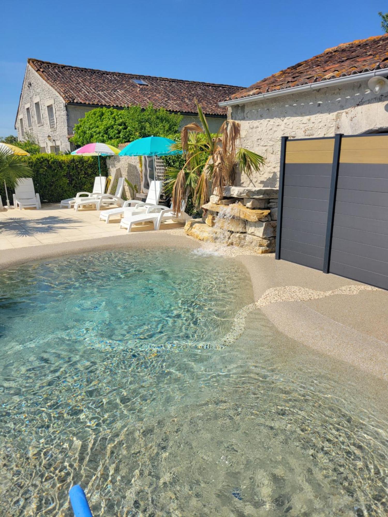 Les Gites De Brives ภายนอก รูปภาพ